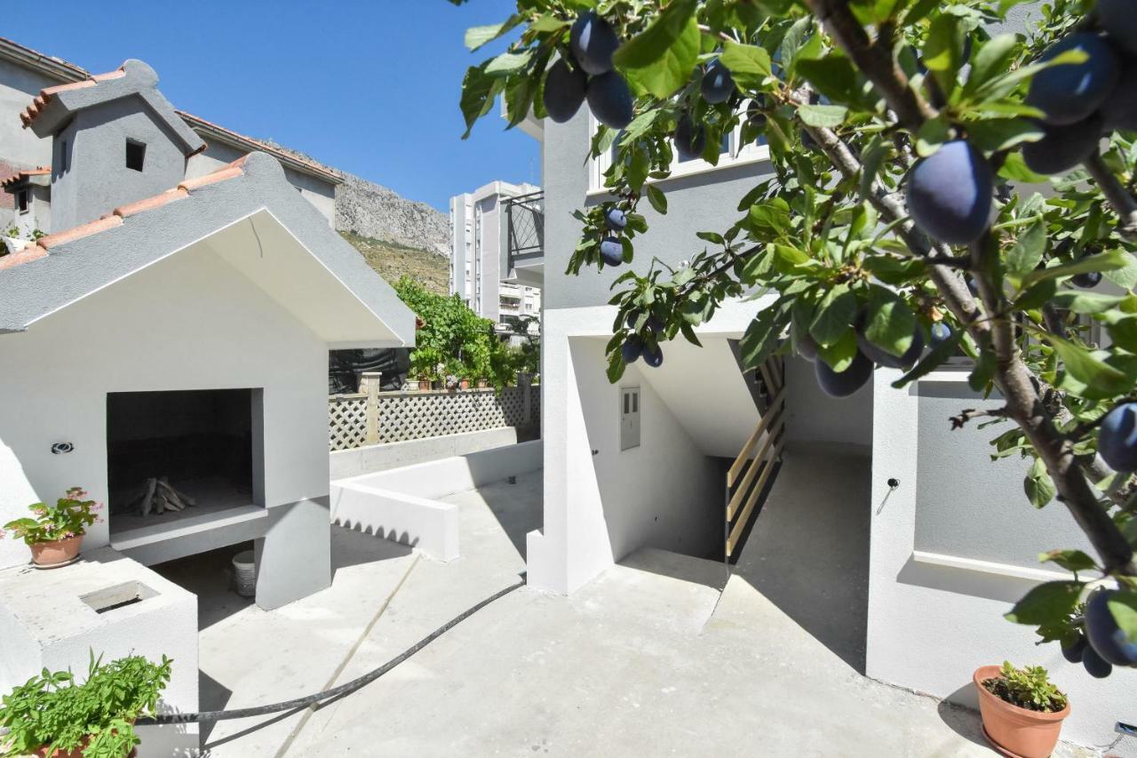 Apartmani Iva&Ante Dugi Rat Esterno foto